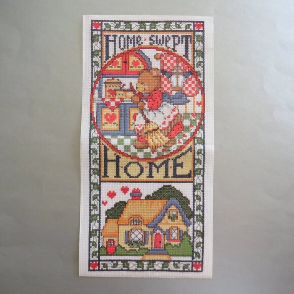 Home Swept Home Design Works Counted Cross Stitch Kit #9463 - Picture 2 of 5